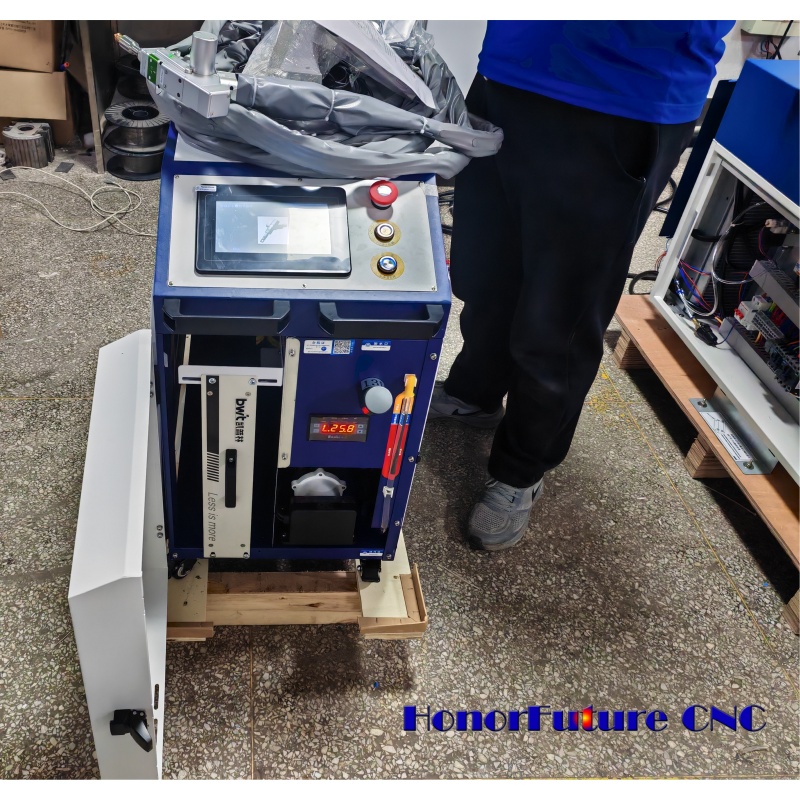 Industrial 1500W BWT Fiber Las - Industrial Laser Welding Machine บทวิจารณ์และราคา